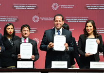 Firma de los Convenios de Colaboración entre la CONAGO, la Secretaría de la Función Pública (SFP) del Gobierno de la República y el Sistema Nacional de Transparencia, Acceso a la Información Pública y Protección de Datos Personales (SNT), 6 de noviembre.