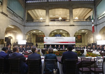 Reunión de Trabajo entre la Junta de Coordinación Política del Senado de la República y la CONAGO. 1 de febrero.